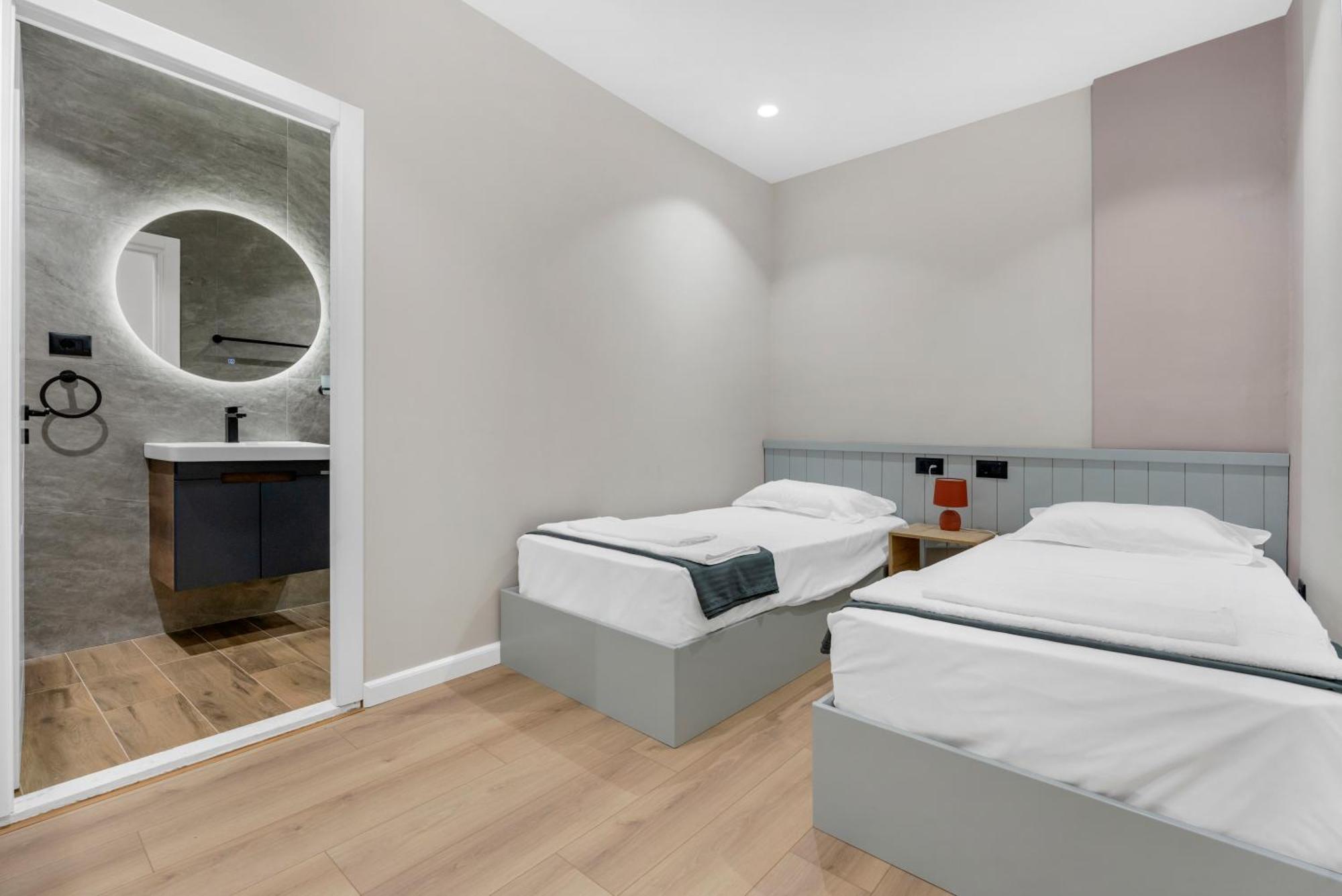 The Nook City Centre En Suite Берат Экстерьер фото
